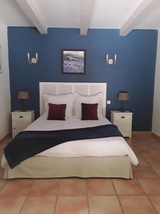 Mas De L'ile Bed & Breakfast 3*